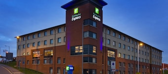 Holiday Inn Express London Luton Airport by IHG