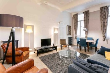 Vue sur le salon / View on the living room