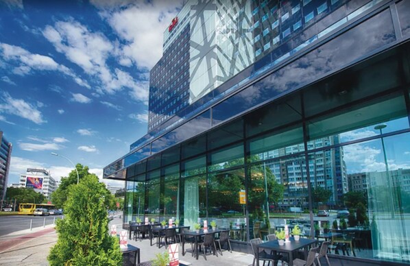 Dagelijks ontbijtbuffet (EUR 25 per persoon)