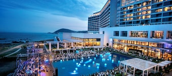 Ananti at Busan Cove