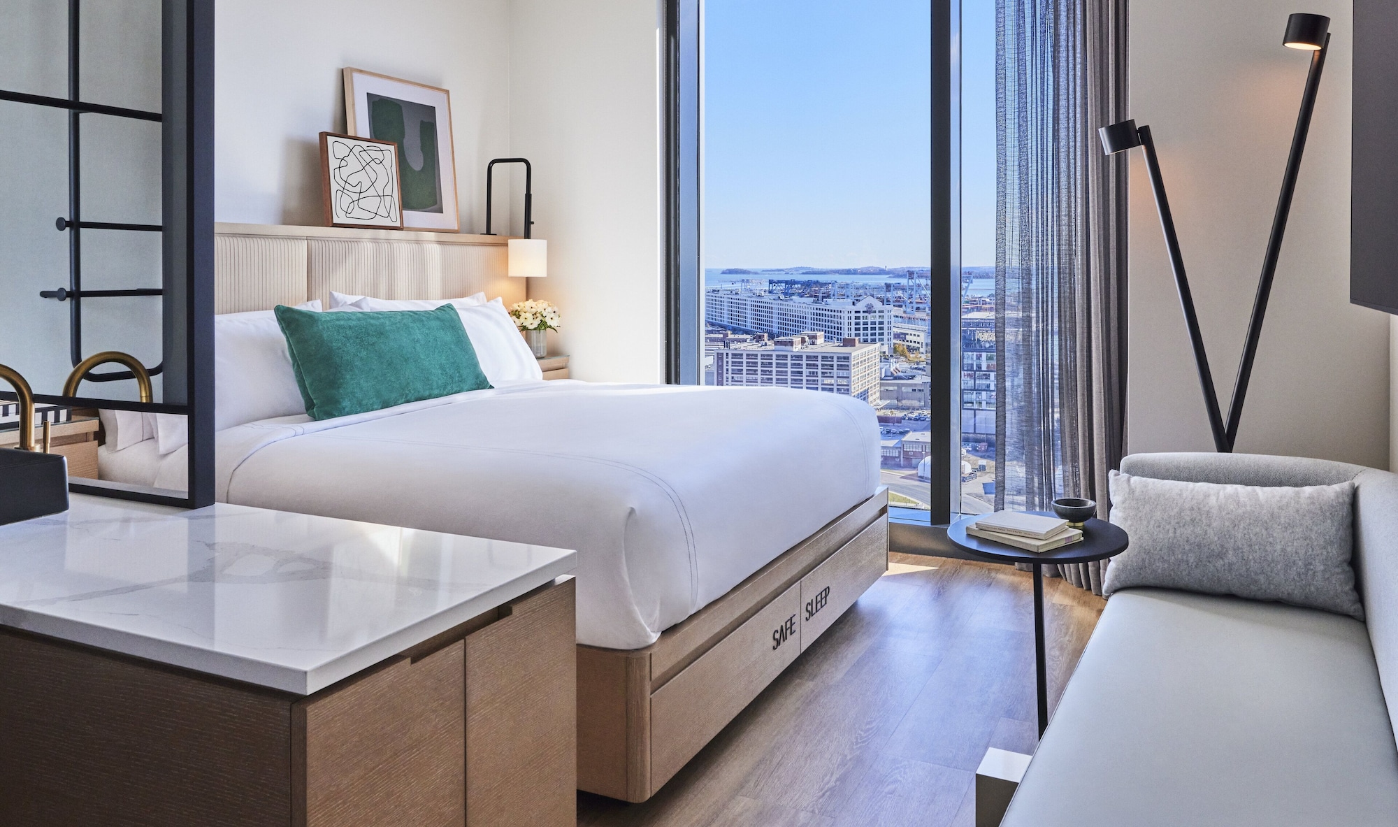 4 Star Hotels