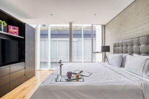 1 bedroom, premium bedding, down duvets, pillow-top beds