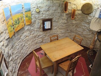Ferienwohnung im Flurerturm-Wohnzimmer